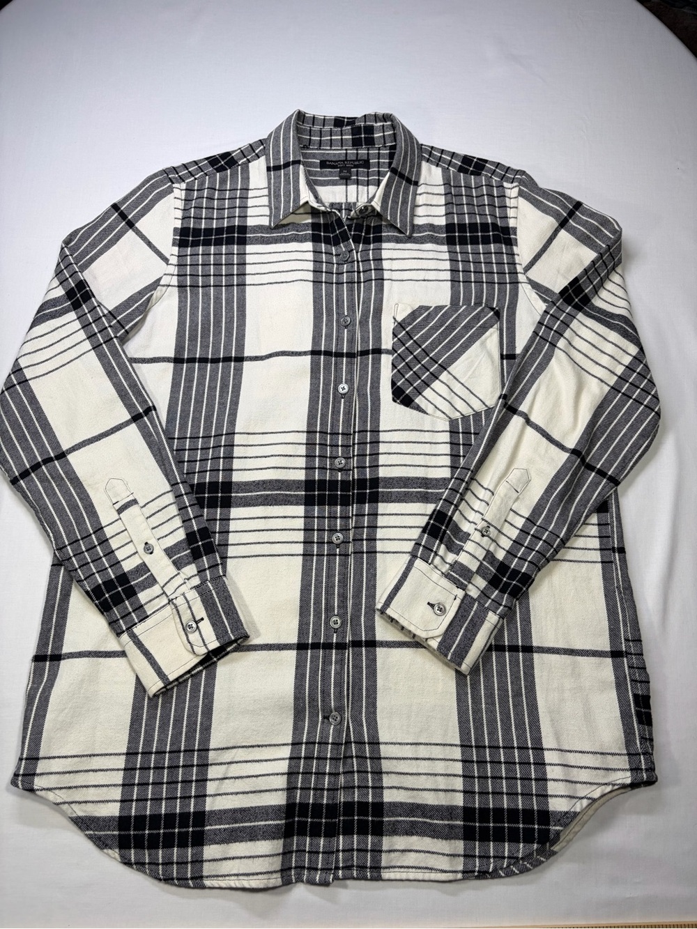 Banana Republic Black & White Plaid Cotton Button-Down Shirt
